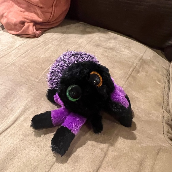 Adorable Purple & Black Halloween Creeper Spider With Cute Large Eyes - Picture 4 of 7